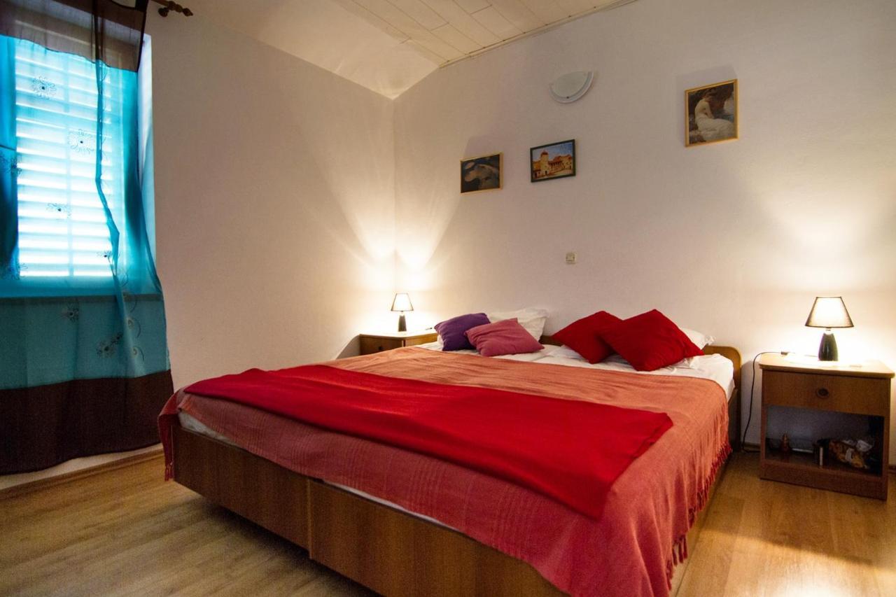 Apartment Stomorska 8650A Bagian luar foto