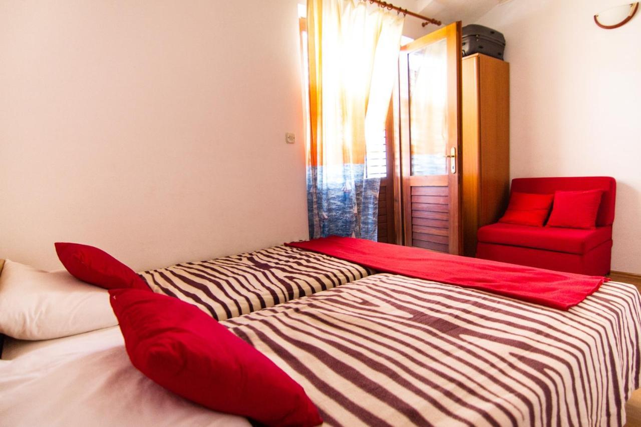 Apartment Stomorska 8650A Bagian luar foto
