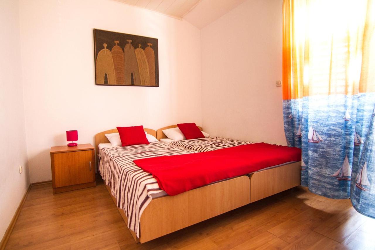 Apartment Stomorska 8650A Bagian luar foto